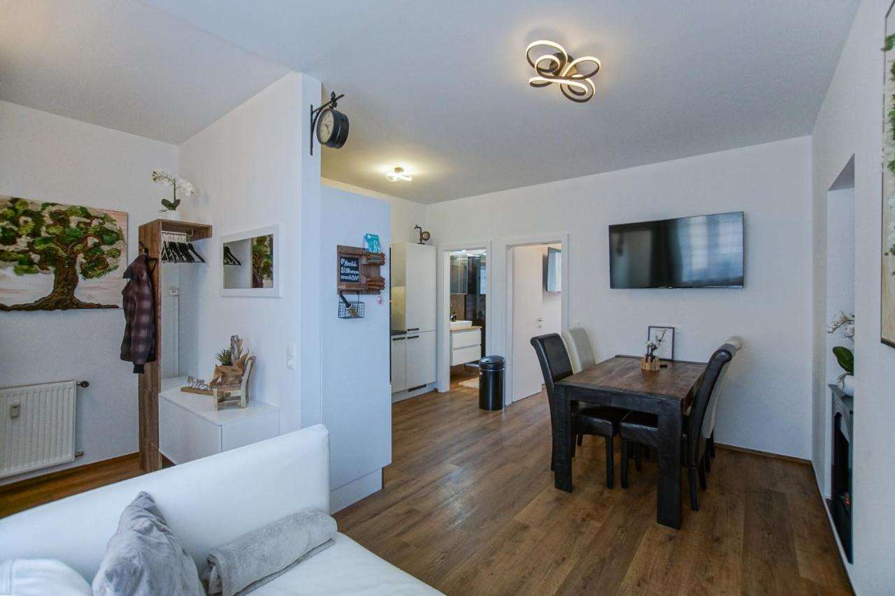 Auszeit Steiraland 8 Mit Ueberdachten Balkon Und Parkplatz Leoben  Dış mekan fotoğraf