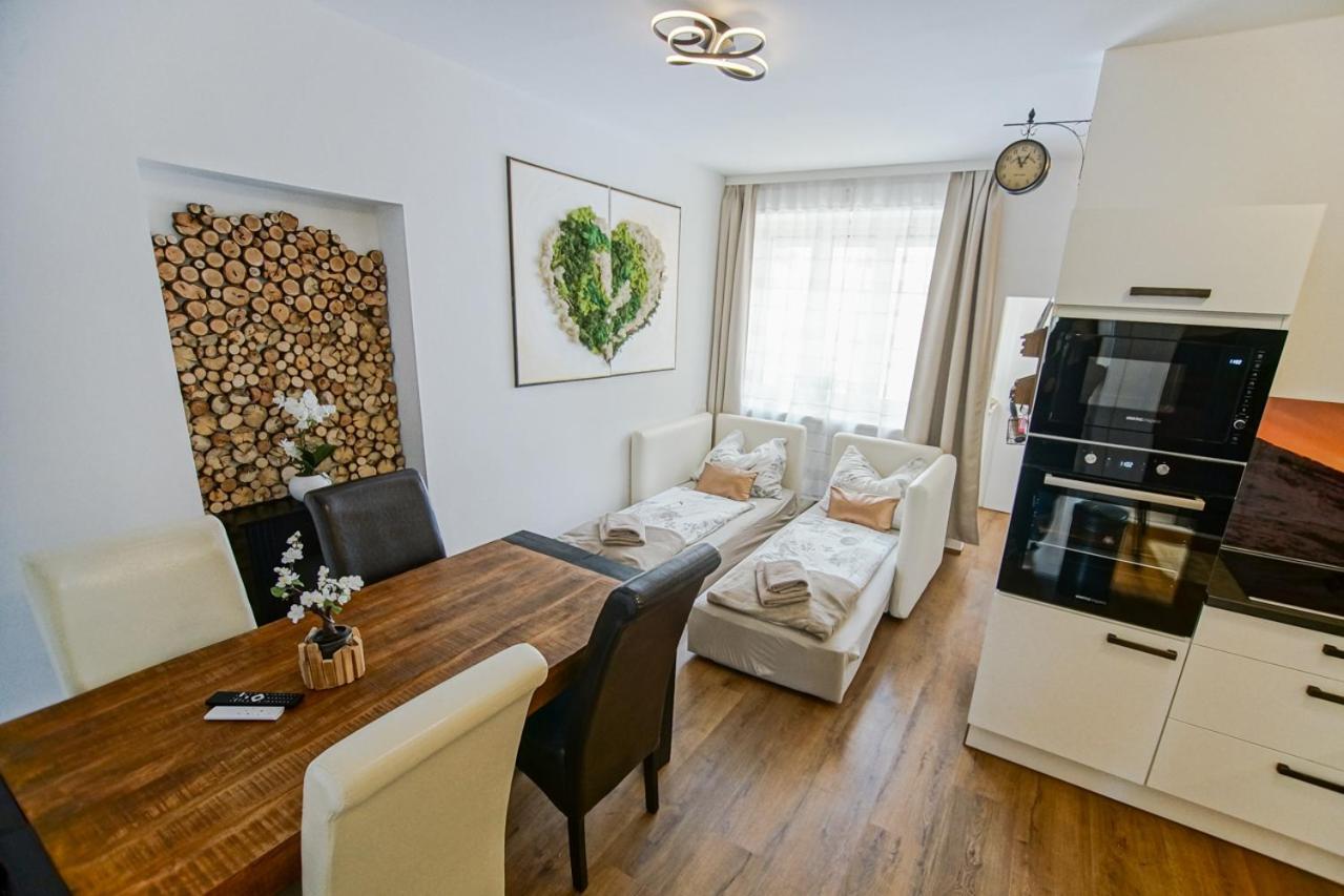 Auszeit Steiraland 8 Mit Ueberdachten Balkon Und Parkplatz Leoben  Dış mekan fotoğraf